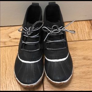 Sorel brand new snow boots